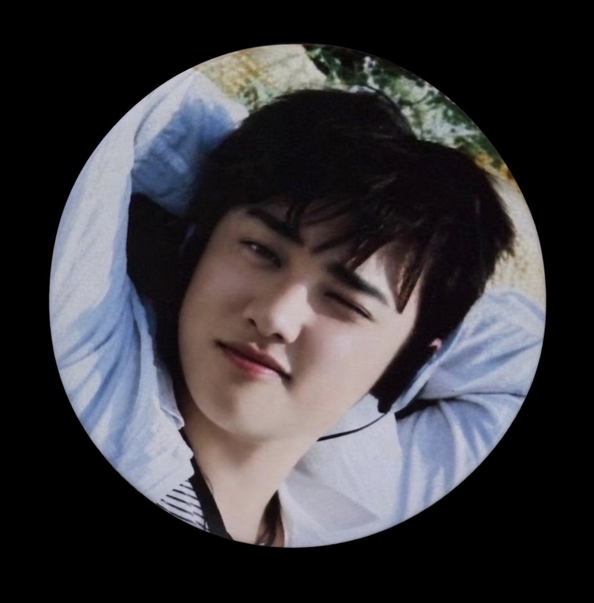likedyooo's tweet photo. 경수가챠 뱃지 구합니됴....🥹😭
연락주세욤🫶🏻🫶🏻

#도경수 #dohkyungsoo https://t.co/H7ntDal15F