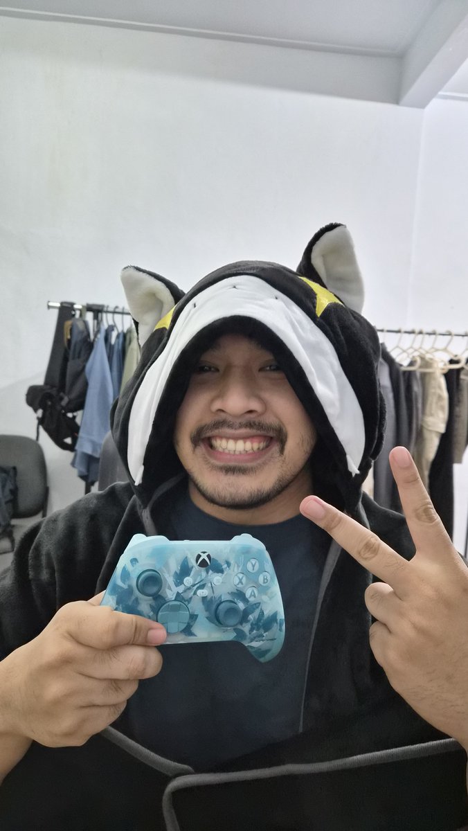 mazboyy_'s tweet photo. Main persona sambil cosplay jadi Mona 😆😆😆 https://t.co/QZ5HtqKKW7