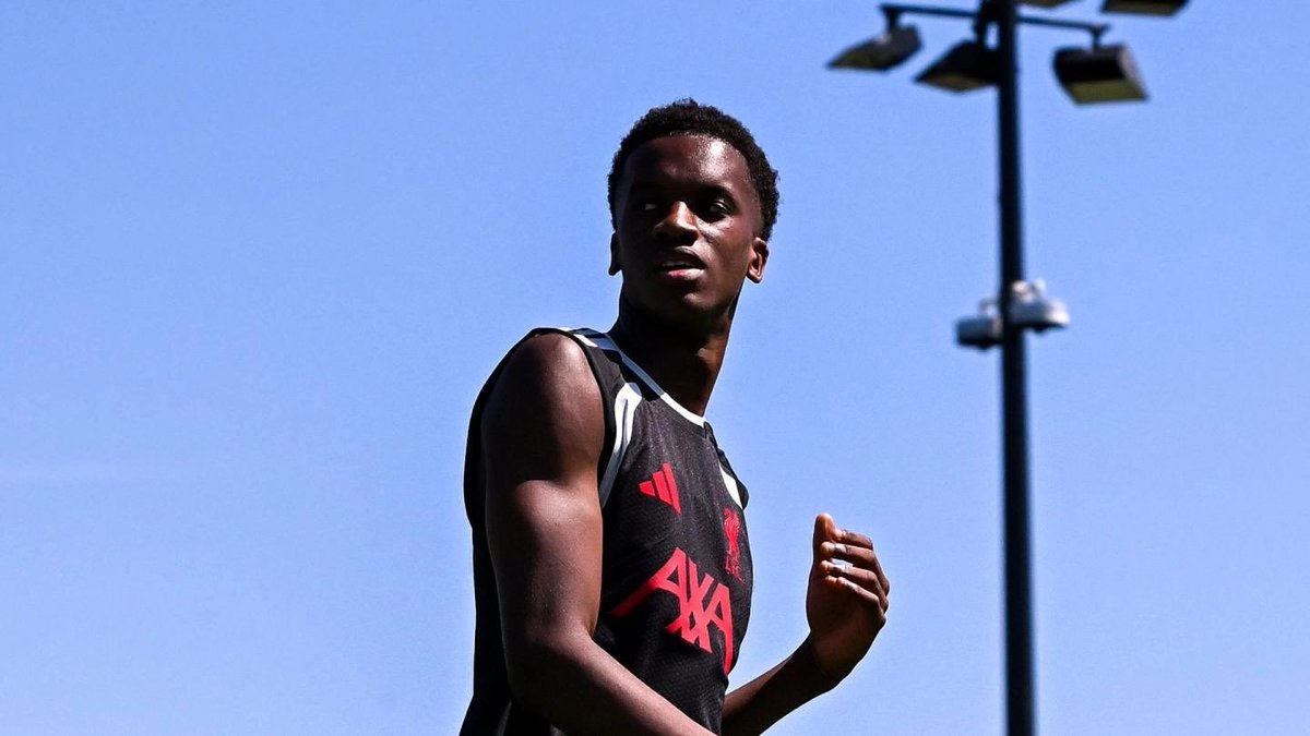AnfieldSector's tweet photo. [🟢] INFO: A potential Curtis Jones exit means Trey Nyoni will likely be expected to play a more prominent role this coming campaign after an impressive pre-season period under Andoni Iraola. 🔴🏴󠁧󠁢󠁥󠁮󠁧󠁿

[@ptgorst] https://t.co/W03mLZIO6h