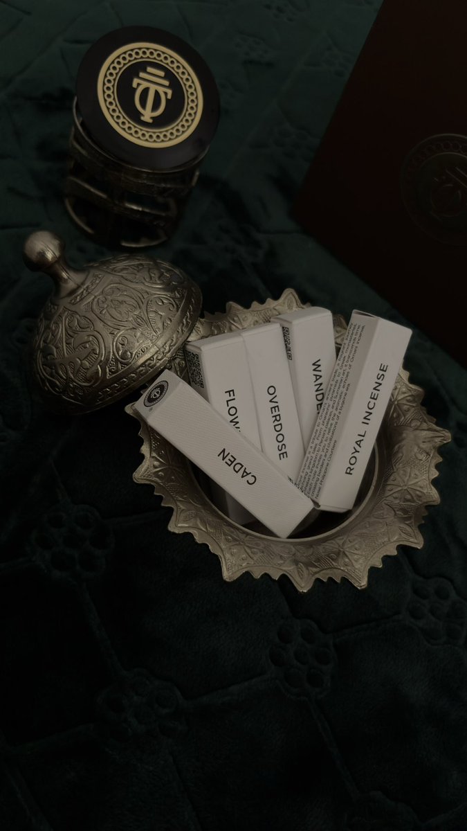 hvknaz's tweet photo. La plus belle vanille du marché :

Caden - Omanluxury 🪔

📨Disponible en 5 &amp; 10mL https://t.co/zjTPpkMDos
