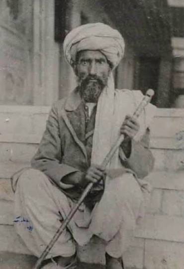 TyqNwyd's tweet photo. د خپلواکۍ ۱۰۷مه کلیزه؛ د هغو مېړنیو د قربانیو یاد تازه کوي چې د پردیو د یرغل پر وړاندې یې د دې خاورې عزت وساته. د غازي ملا عبدالله ګردیزي رحمه‌ال��ه په څېر اتلان به د افغان ولس په حافظه کې تل ژوندي وي.

#استقلال https://t.co/EJN5hgCvTj
