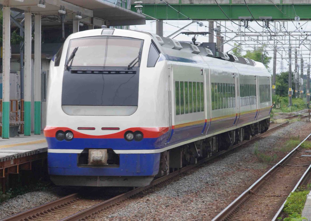 215e231e233's tweet photo. 8月16日　白新線　早通駅で撮影
E653系1000番台　はまなす色　いなほ8号　新潟行き　後追いも
E653系1100番台　いなほ84号　新潟行き　後追いも
#E653系 https://t.co/40cgPRmeAl