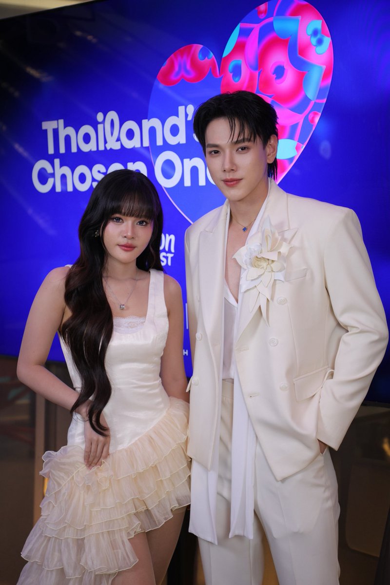 OneMusic31's tweet photo. แก้ม วิชญาณี และ ต้าห์อู๋ พิทยา ศิลปินจาก one music เข้าร่วมการแข่งขันในรายการ  THAILAND’S CHOSEN ONE

ฝากเป็นกำลังใจให้พี่แก้ม และ ต้าห์อู๋ [จากทีม MANG x DAOU] ด้วยนะครับบ 🙏❤️

#GamWichayanee #DAOU
#ThailandsChosenOne
#Eurovision #EurovisionAsia
#onemusic https://t.co/NsQHJLPX9t