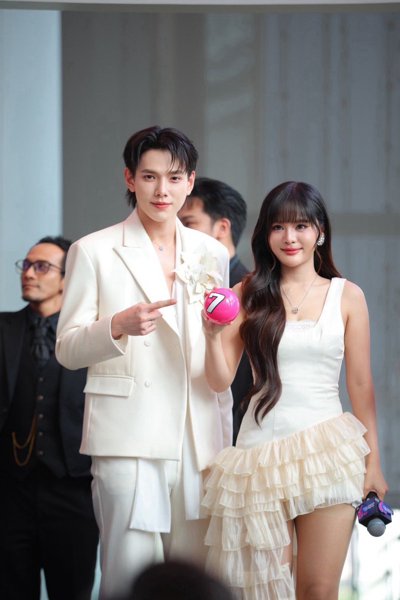 OneMusic31's tweet photo. แก้ม วิชญาณี และ ต้าห์อู๋ พิทยา ศิลปินจาก one music เข้าร่วมการแข่งขันในรายการ  THAILAND’S CHOSEN ONE

ฝากเป็นกำลังใจให้พี่แก้ม และ ต้าห์อู๋ [จากทีม MANG x DAOU] ด้วยนะครับบ 🙏❤️

#GamWichayanee #DAOU
#ThailandsChosenOne
#Eurovision #EurovisionAsia
#onemusic https://t.co/NsQHJLPX9t