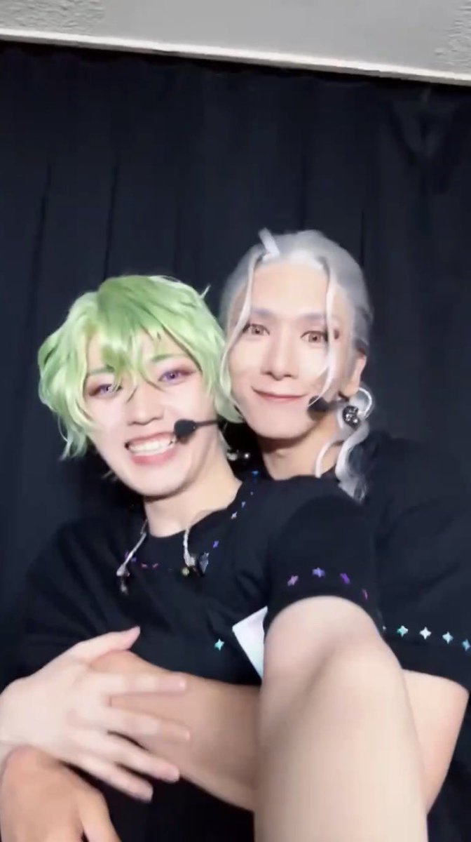 1O27xO724's tweet photo. 나 진짜 다 살았다 https://t.co/BT56GuQQAd