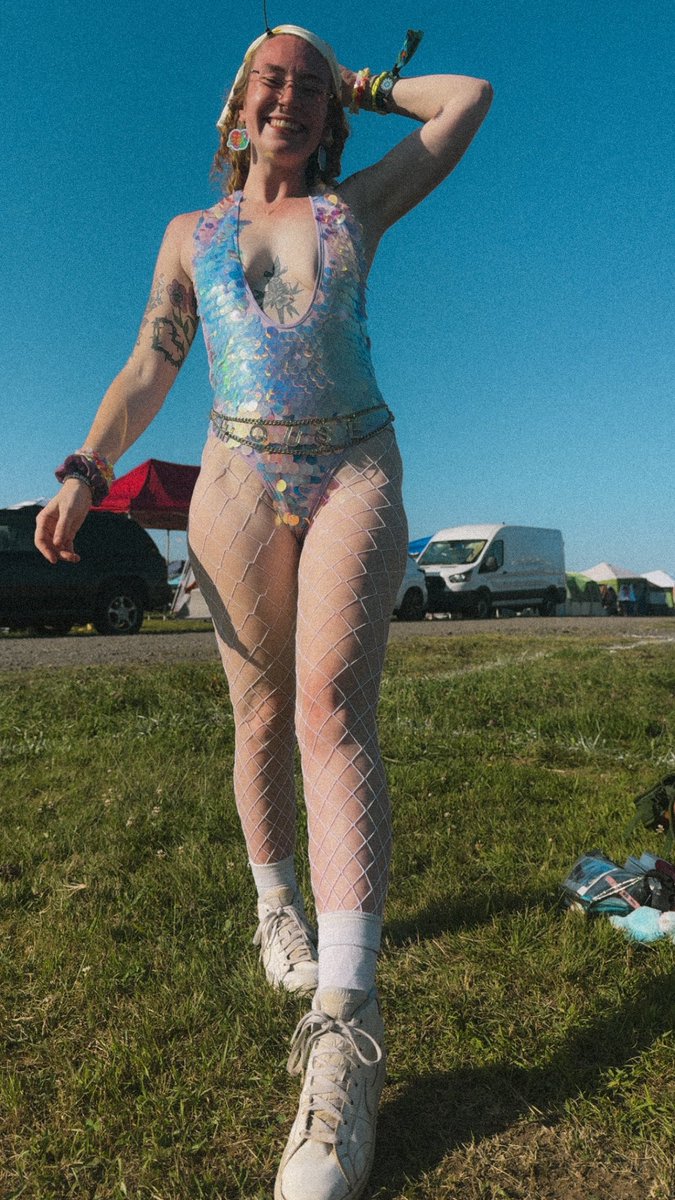 givetoginger's tweet photo. dm to beg for your chance to be leashed, walked, humiliated, stepped on, spit on, by a real goddess during breakaway philly 💗 https://t.co/OGMLoeN46S