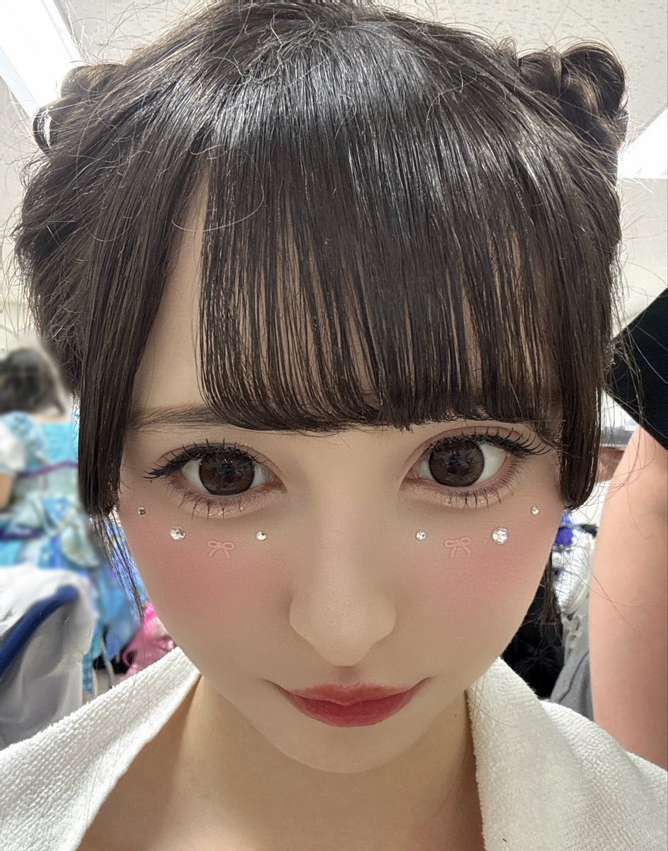 iLiFE_wakaba's tweet photo. 初めてつけまつ毛つけた( ơᴗơ )♡ https://t.co/6DLZiGhMgt
