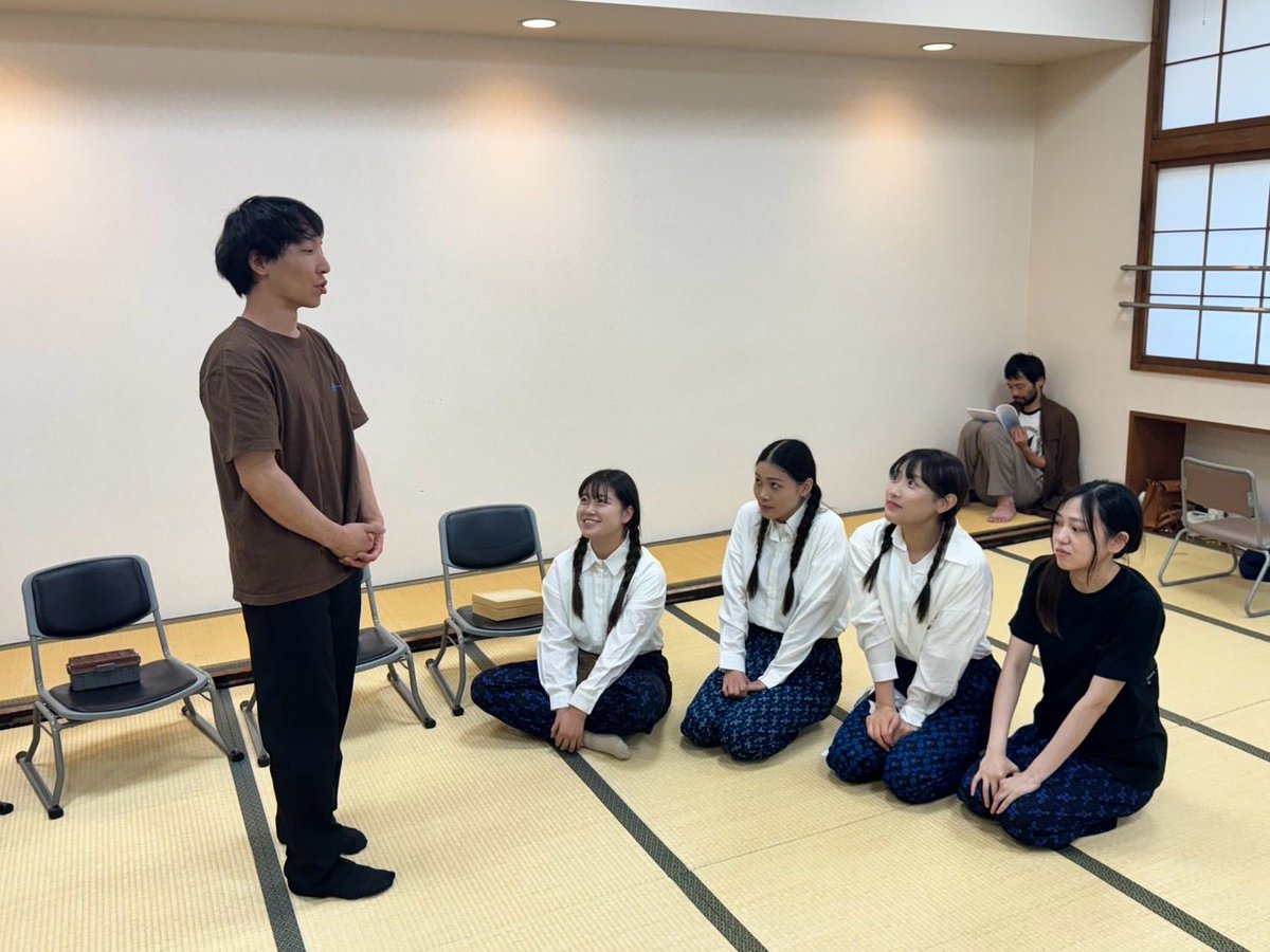 cokguzel04's tweet photo. 昨日は初の荒通し稽古でした！！

この写真、みんなキャラクターが出ててかわいい✨✨
みんなどんな人たちなんでしょう~🤔🤔

チケット🎟️
https://t.co/mtUvwHLqRN https://t.co/CLSFtJzHur