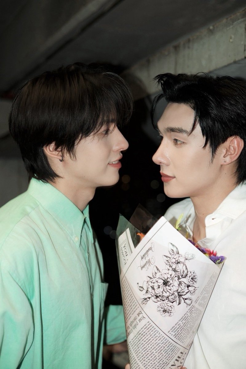 Tee_wongsajaem's tweet photo. แคปชั่นอะไรดี คิดไม่ออก 😵‍💫 https://t.co/FDzJJi5IZr