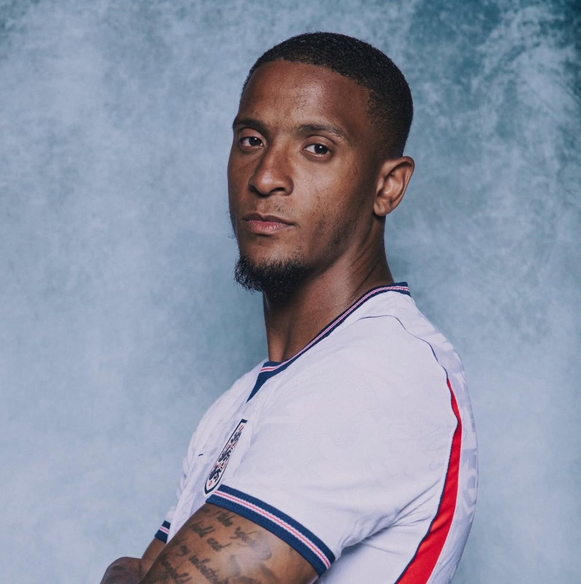 ArsenalFansFR's tweet photo. 🚨 Accord Arsenal - Villa pour le transfert de Konsa contre une somme de 51M£ !

👀 Visite médicale prévue jeudi pour le défenseur anglais.

@David_Ornstein https://t.co/rZsGR4mvD9