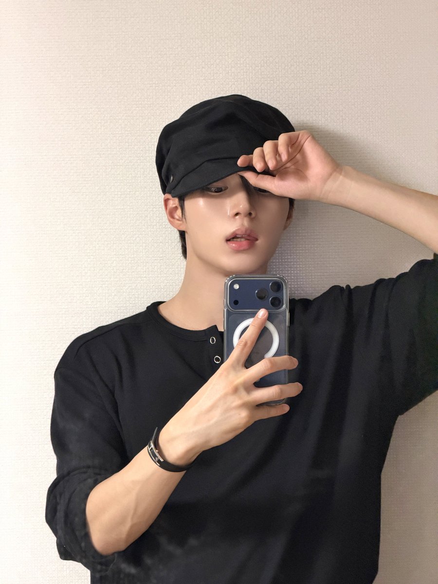 ALD1_official's tweet photo. 오늘의 쭌☀️

#ALPHADRIVEONE #ALD1
#알파드라이브원
#JUNSEO #준서 https://t.co/W2CnjXm5zS