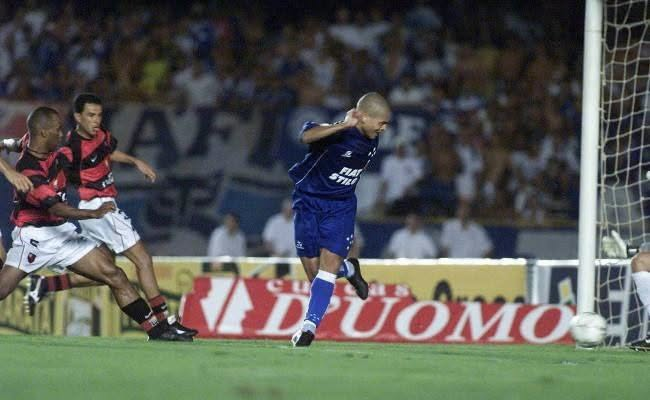 Noitedecopa's tweet photo. Vezes em que o 🇦🇱 FLAMENGO foi vice para o 🦊 CRUZEIRO:
🥈 Copa do Brasil 2003
🥈 Copa do Brasil 2017

Vezes em que o 🦊 CRUZEIRO foi vice para o 🇦🇱 FLAMENGO:
❌ Nenhuma

📰 Noite de Copa | Dep. de Estatísticas https://t.co/5Ufvqu1mcG