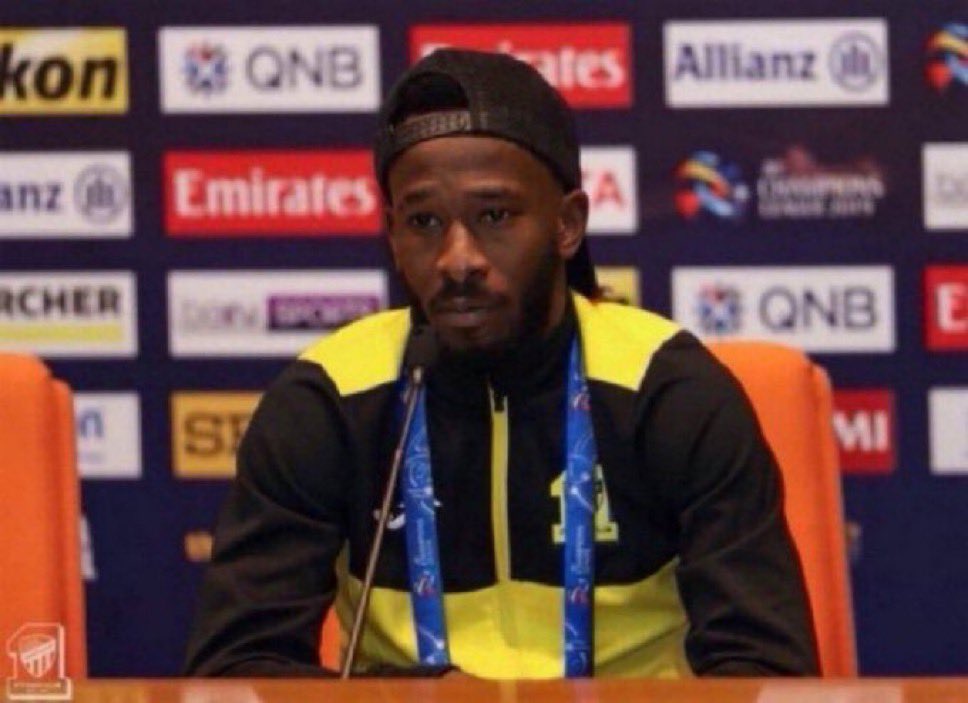 Reyadh_114's tweet photo. اللهم اني اسالك بكل اسم هو لك سميت به نفسك 
او انزلته في كتابك 
او علمته احداً من خلقك 
او استأثرت به في علم الغيب عندك 

ان تشفِ فهد المولد شفاءاً لا يغادره سقماً. https://t.co/5OJdfht6Ux