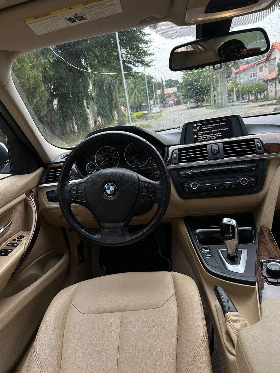OnyitexHQ's tweet photo. Foreign used 2013 BMW 3 Series 328i Now Available - ₦10.5M https://t.co/akgMaOHuNg