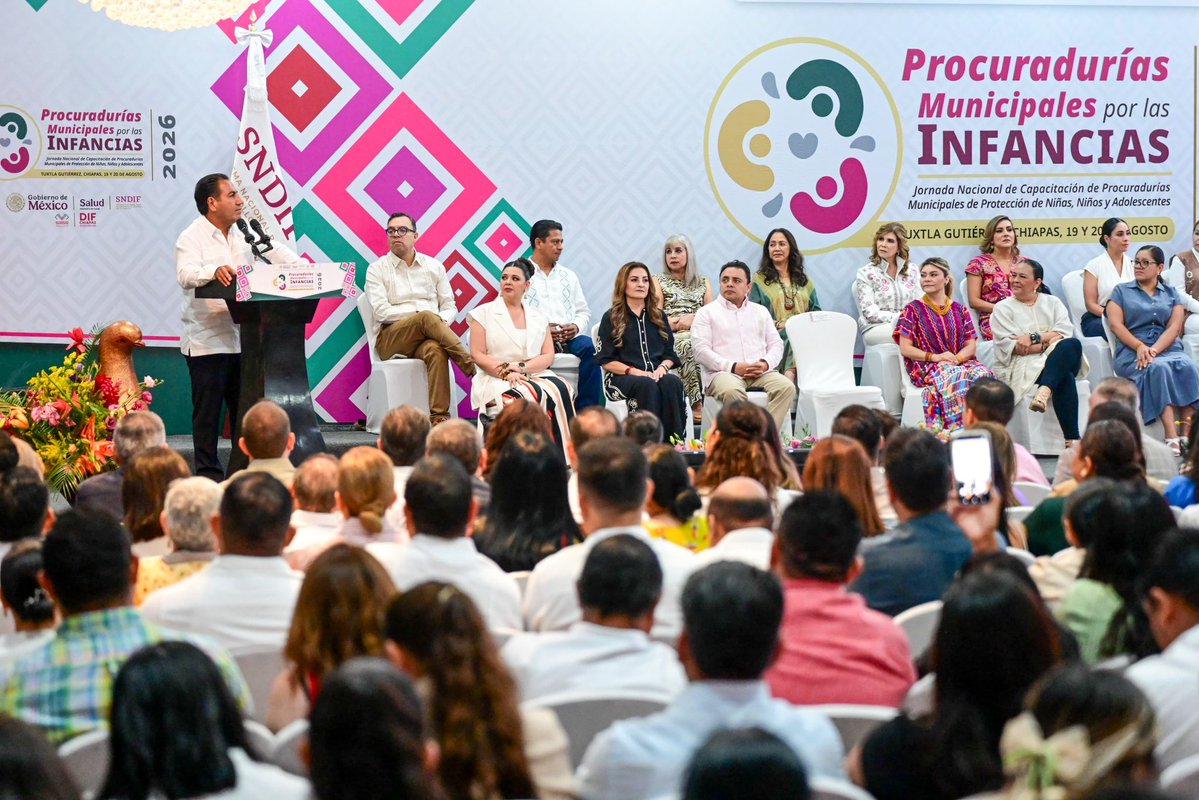 SGGMChiapas's tweet photo. Chiapas es sede de la Jornada Nacional de Capacitación de Procuradurías Municipales de Protección de Niñas, Niños y Adolescentes 2026, encuentro encabezado @ramirezlalo_, acompañado por @Dulce_MRO. https://t.co/uxCD7iuS1u