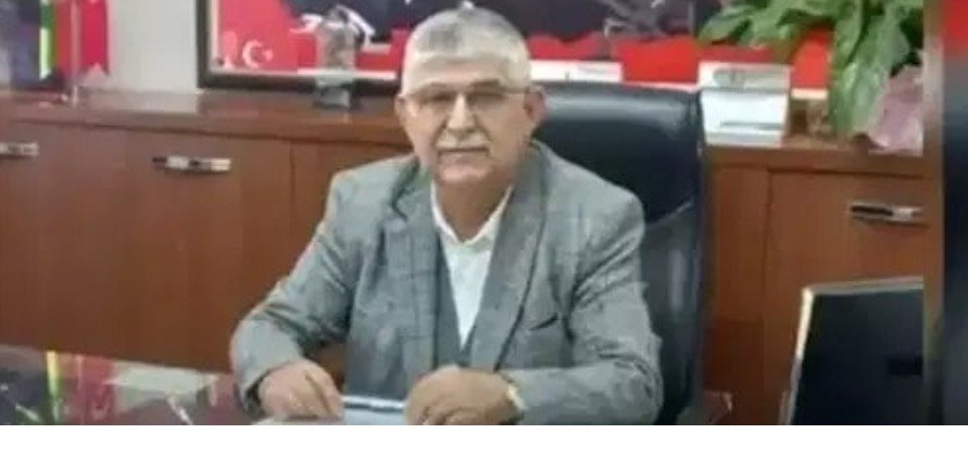 dddD582823's tweet photo. @muslimsarichp haklısın muslim,resimdeki muhterem aylar önce butlan chp'sinden itifa etmişti, https://t.co/V3STJDmwtv