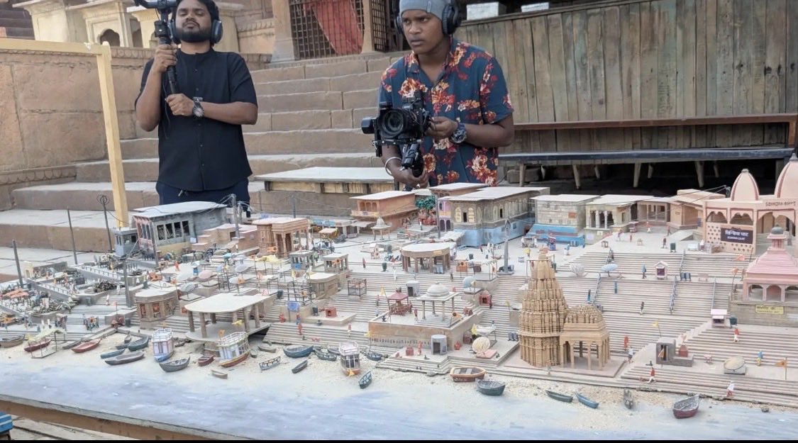 SuperDubbed's tweet photo. 🚨 #VARANASI ISN’T JUST MAKING A MOVIE… THEY’RE DOCUMENTING HOW HISTORY IS BEING MADE.🌍

If #SSRajamouli cracks that global audience…

$1 BILLION. 💰
FIRST INDIAN FILM. 🇮🇳
HISTORY. 🔥

This could be much bigger than we are imagining right now.
#MaheshBabu https://t.co/1M2Y3X9t9T