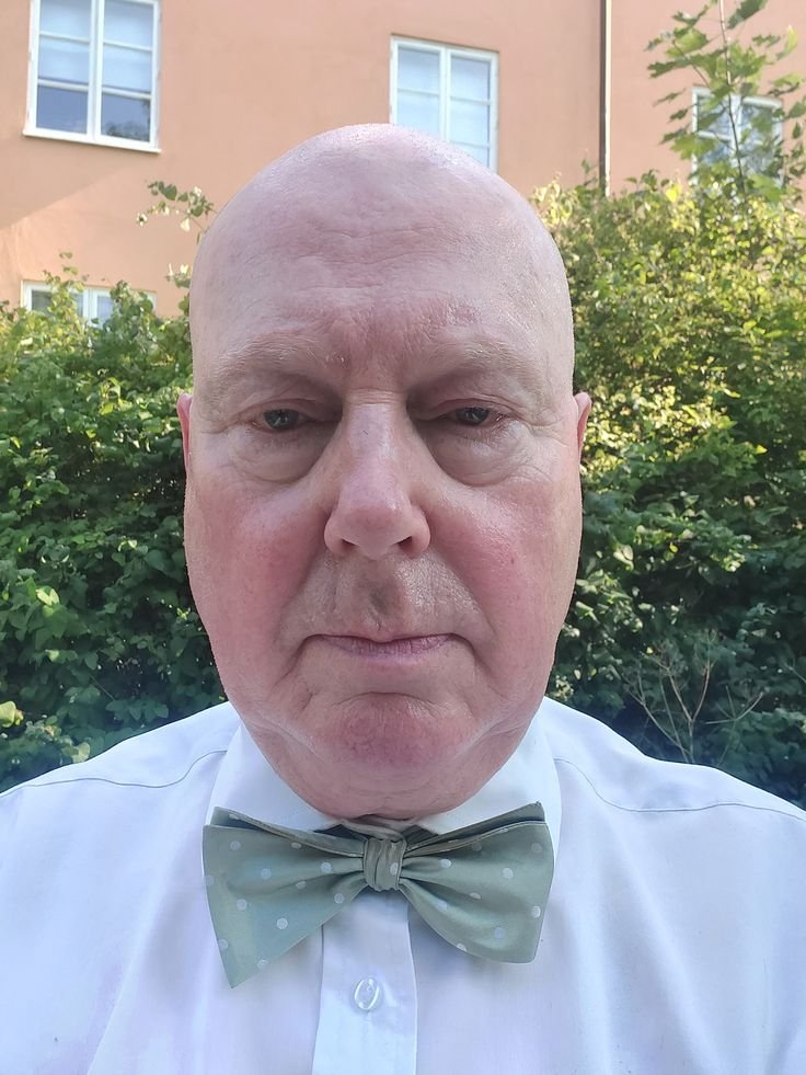MichaelPowi46's tweet photo. Is there anyone online who would love to chat with me,this is the only picture I have https://t.co/985RLZ8VIh