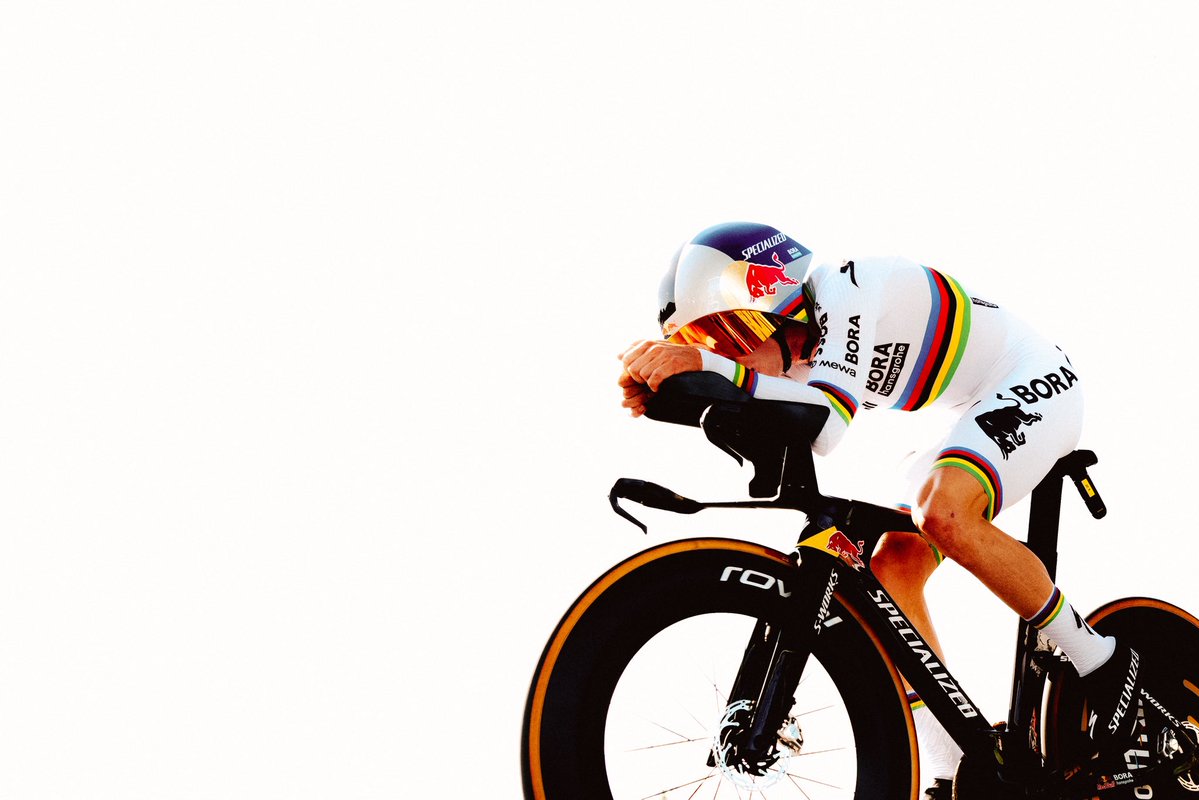 LeTour's tweet photo. ⏱️ Riders. Bikes. One clock.
The time trial delivered some of the most beautiful images of the #TDF2026. 🤩

⏱️ Des coureurs. Des vélos. Un chrono.
Le contre-la-montre a offert quelques-unes des plus belles images du #TDF2026. 🤩 https://t.co/M0JoKuY728