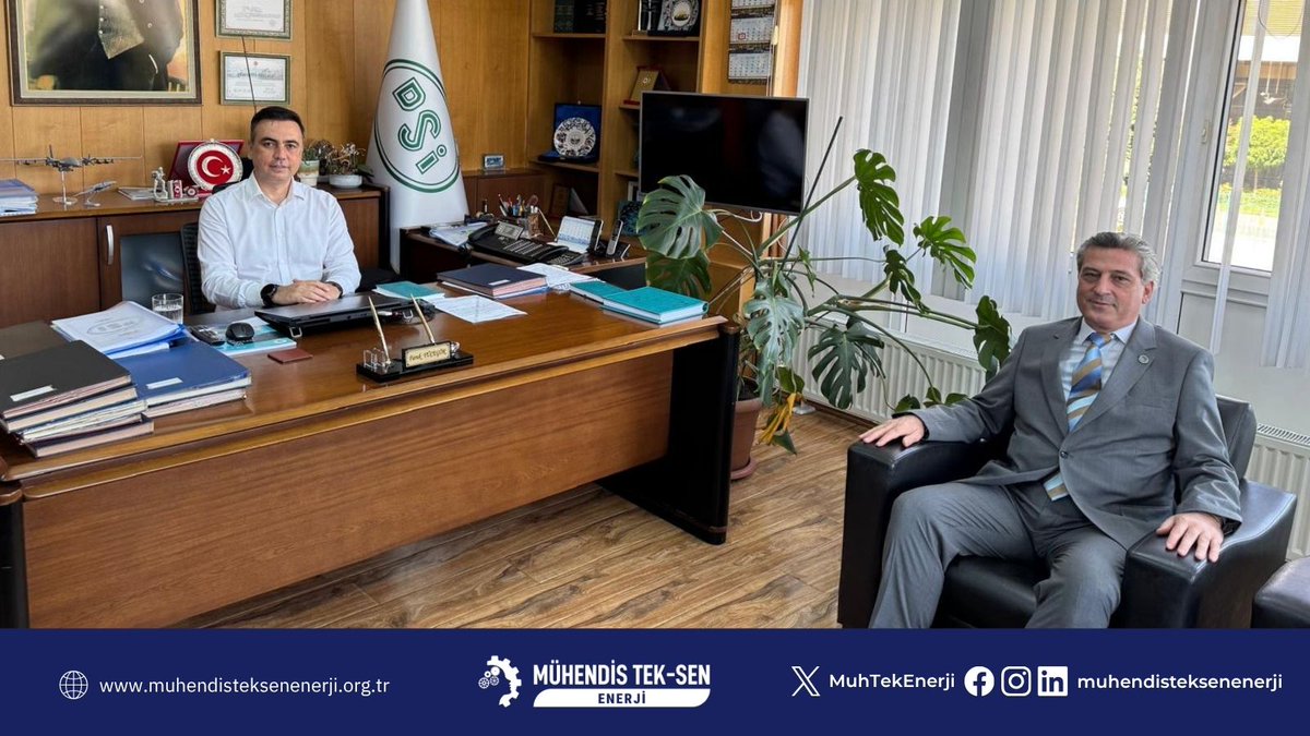 MuhTekEnerji's tweet photo. Genel Başkanımız Mümin GÜLER, DSİ 11. Bölge Müdürü Faruk YÜCEGÖK’ü ve Bölge Müdür Yardımcısı Ünal ÖZTÜRK’ü makamında ziyaret etti. Ziyarette Genel Başkanımıza İşyeri Temsilcimiz Fatih YILDIRIM eşlik etti.

Gerçekleştirilen görüşmede, DSİ 11. Bölge Müdürlüğünde görev yapan üyelerimizle de bir araya gelinerek meslektaşlarımızın çalışma koşulları, talep ve beklentileri hakkında değerlendirmelerde bulunuldu.

Mühendis Tek-Sen ENERJİ olarak, üyelerimizin yanında olmaya ve meslektaşlarımızın hak ve taleplerini her platformda takip etmeye devam ediyoruz.

Enerjimiz Üyemiz, Gücümüz Mesleğimiz.

🌐 https://t.co/yCZtwXcMoz

#MühendisTekSenENERJİ #Mühendis  #TeknikPersonel