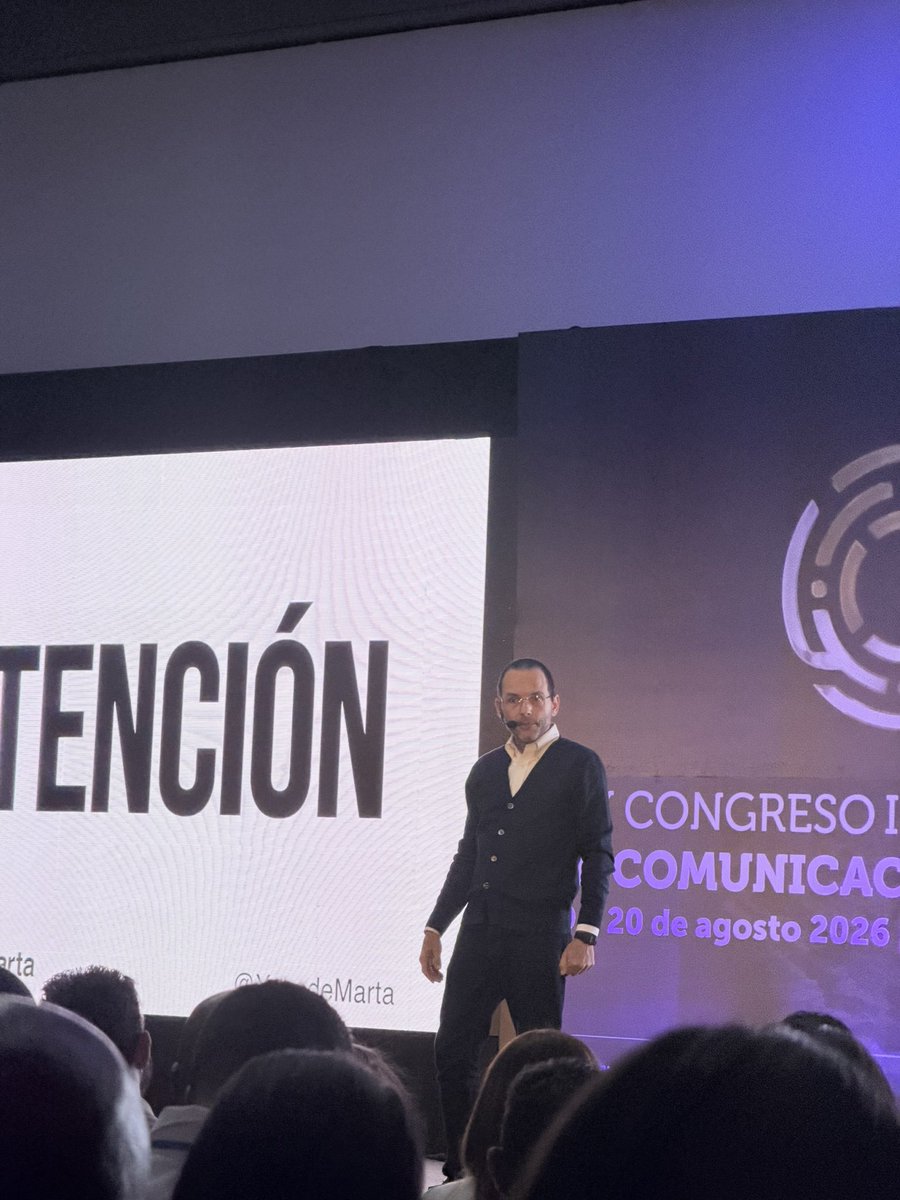 Noemirg1992's tweet photo. La capacitación en comunicación política es fundamental para comprender mejor los nuevos escenarios, fortalecer nuestras habilidades y comunicar con mayor estrategia y responsabilidad. ##CongresoRD https://t.co/OsU0ggtwRW