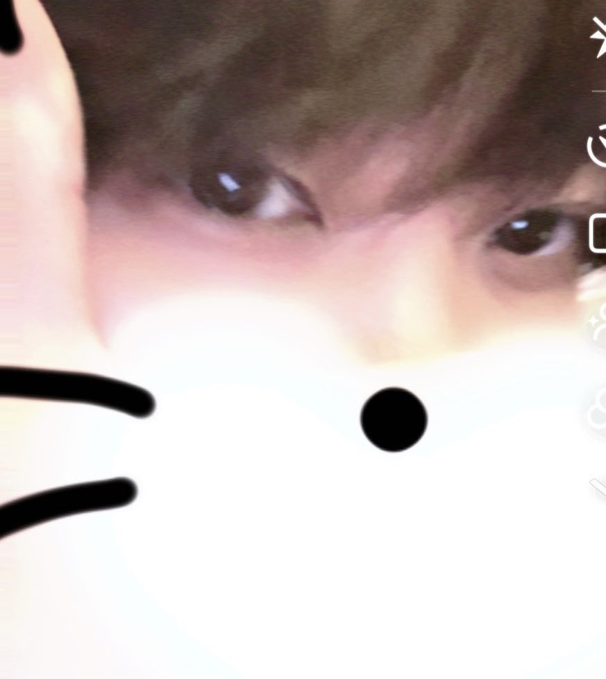 eX_x_Xe's tweet photo. にゃん https://t.co/QY2P3LEips