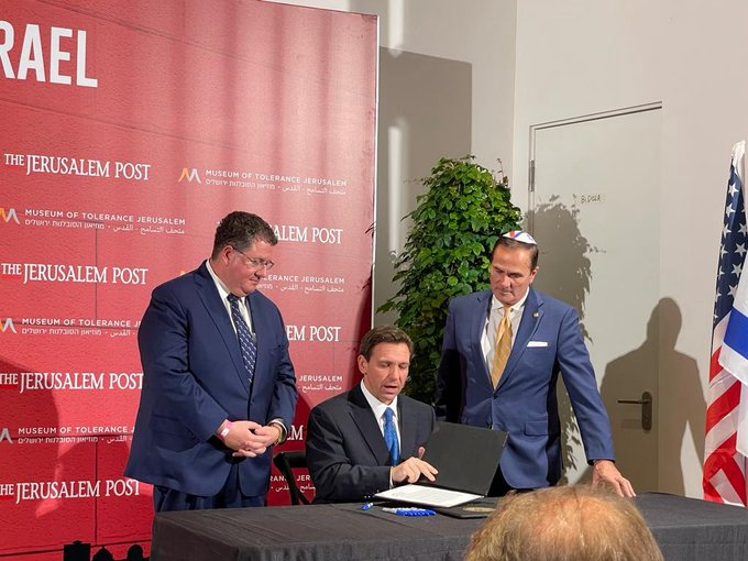 ImBreckWorsham's tweet photo. Mike Caruso, who co-sponsored Florida’s 2023 hate-crime legislation outlawing antisemitism, signed by Ron DeSantis while in Israel, was recently arrested on charges of molesting a child family member. https://t.co/WZM7kMYbI3