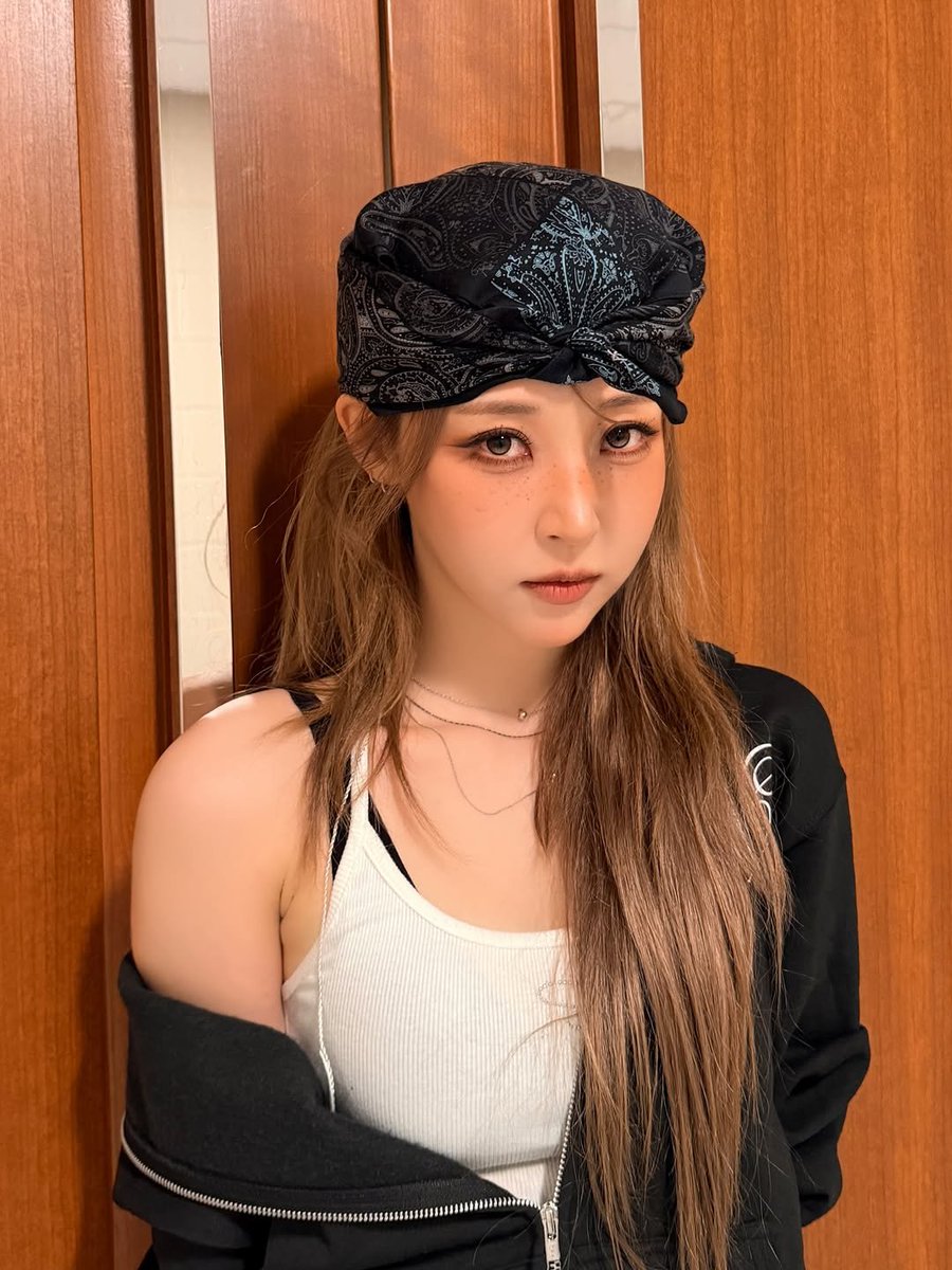 12220221ms's tweet photo. 綺麗なお姉さんなのにバブみも感じてかなり好 https://t.co/lDJm7owxj5