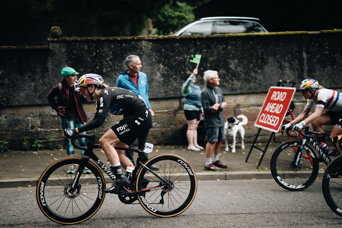 FDJ_SUEZ's tweet photo. A first stage ending in a sprint, and a 13th place for Eva Van Agt ☑️
RANKING // https://t.co/4VZD4dPnF8
#TourOfBritain #StageOne https://t.co/Me7R9cZjCP