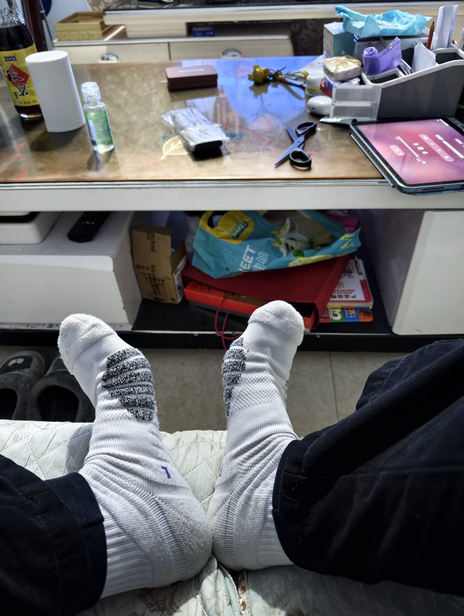 BaByo0o's tweet photo. 黑还是白 一个人过七夕好无聊 https://t.co/T4KmrMd8b2