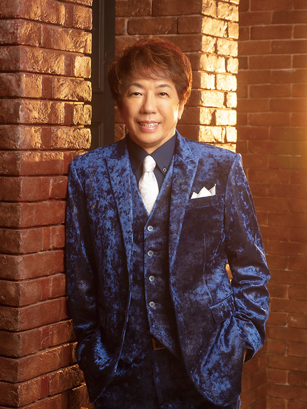 teichikuenka's tweet photo. 【#浜博也】
午後もラジオに

本日8/20(木)はラジオデー♪こちらの番組にも電話生出演させていただきます✆
▷13時台 #鈴ラジ「めっちゃすずか！」
https://t.co/kZqABxkae2
▷13時台 YBCラジオ「ゲツキンラジオ ぱんぱかぱ～ん」
https://t.co/ycSEF853Tw
是非チェックを✓お楽しみに。
#踊り明かそう https://t.co/dwsvMmWl8B