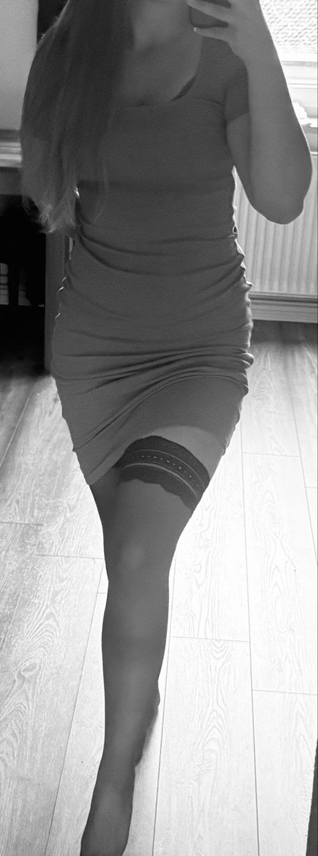 Mardusiaaa's tweet photo. Wenn du mich beeindrucken möchtest, fang nicht mit Worten an. Sende und tue das was du am besten kannst. 

#findom #finsub #paypig #geldherrin https://t.co/EPXr5H3bjH