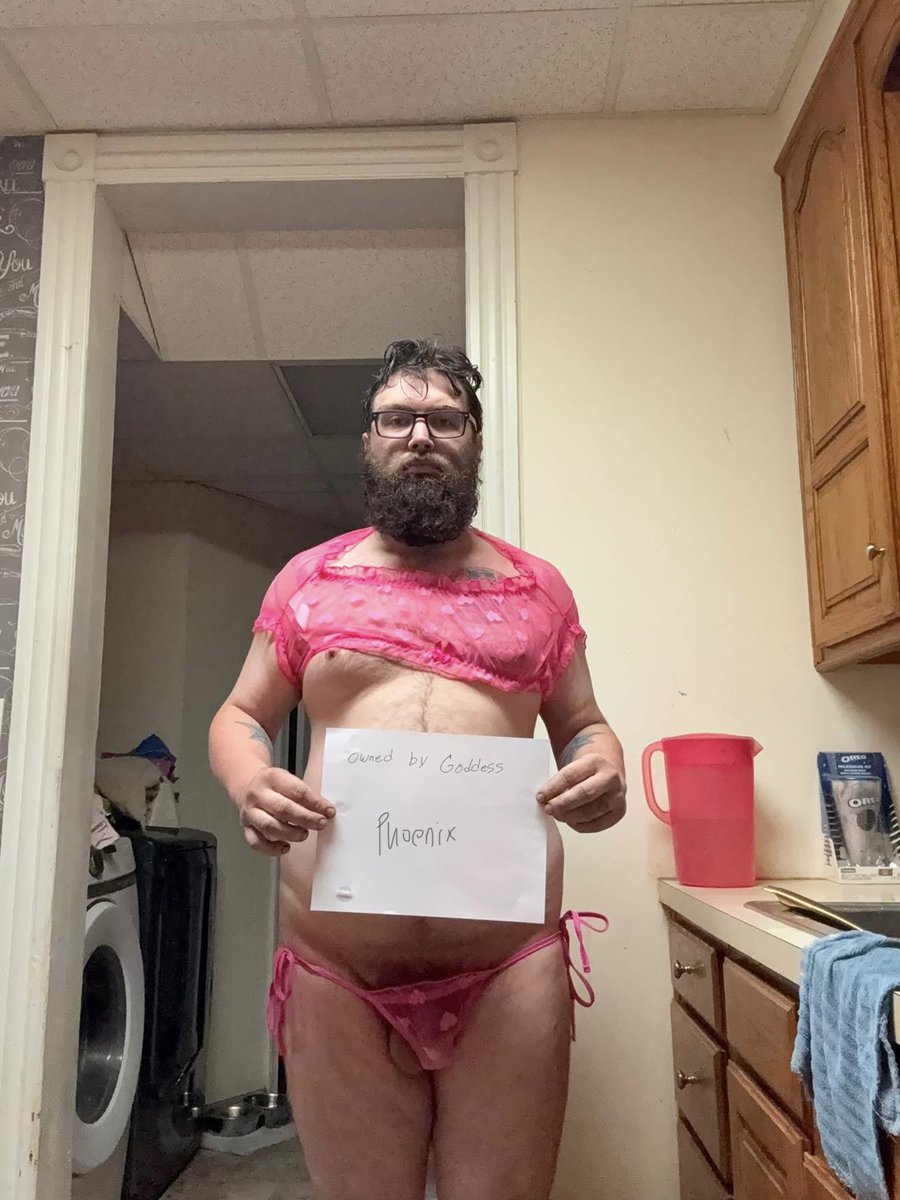 tripleximagine's tweet photo. Piggy sent me $100 to post this. Do we think that was enough? Or should he send 
Me more??? 
#paypig https://t.co/Xxuz2t6kfd