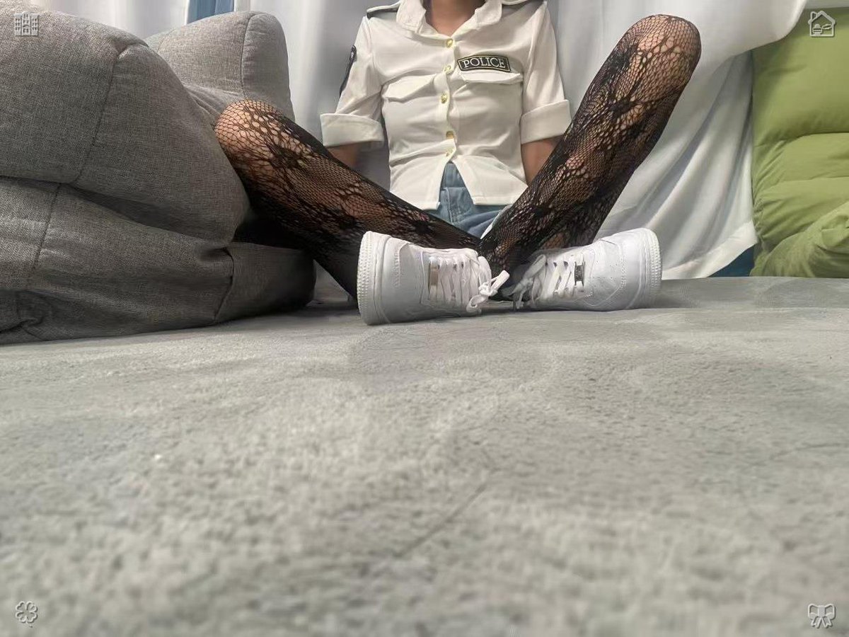 MootTheFoot's tweet photo. 广东💺📍高新收入是谁又吃上漂亮饭了？💳
🌺真的没人喜欢包养女大吗🥽🎣@boy___2009 https://t.co/oQbLHHSRPZ