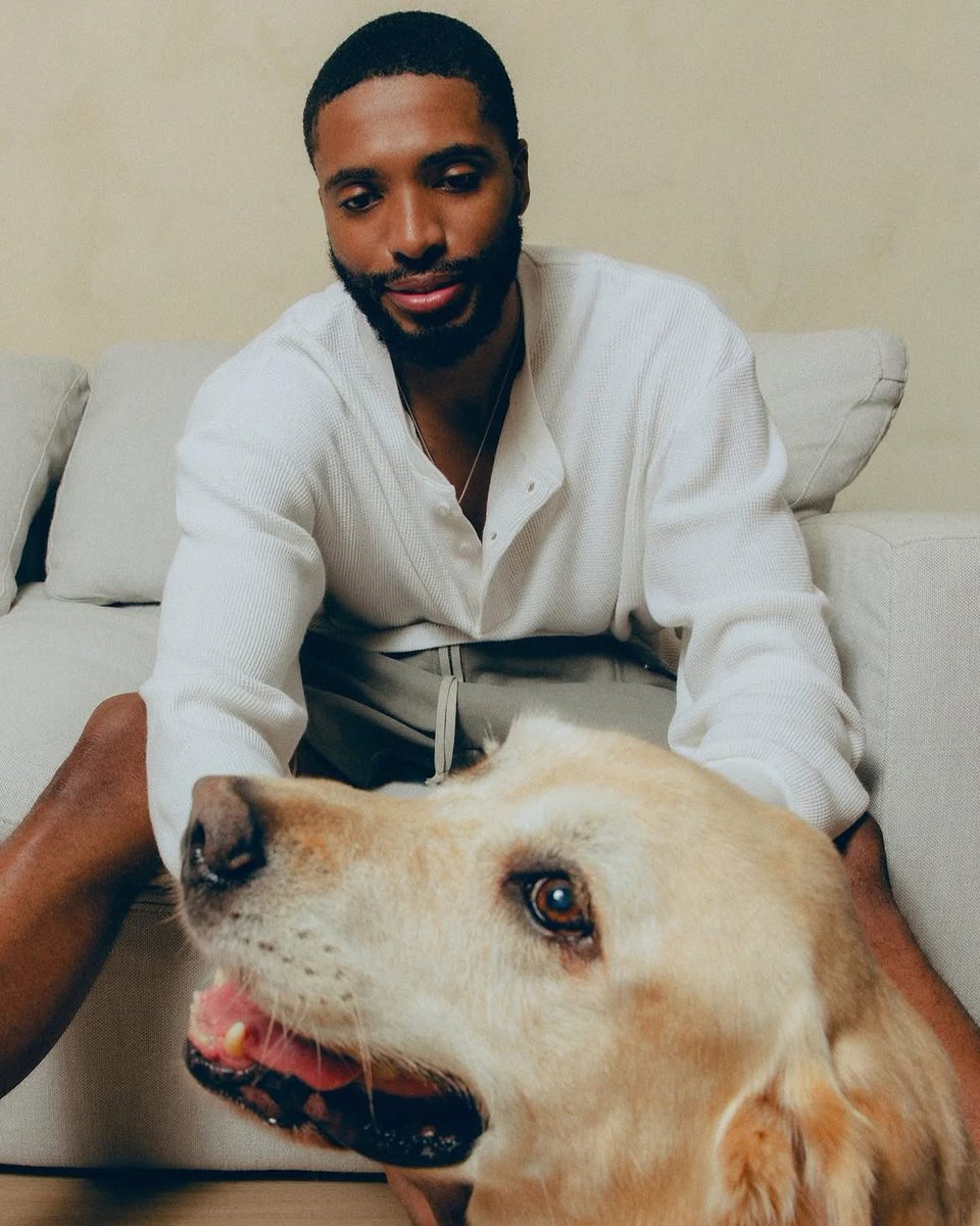 AthleteVanity's tweet photo. Mikal Bridges and his dog, Sonny for Vogue Magazines dog series, DOGUE (2026)

📸: Amir Hamja https://t.co/MCcmL2U3nW