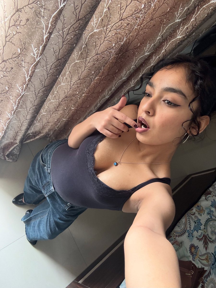 uhqbombshell's tweet photo. Such a cutie https://t.co/93Qc5wyNu4