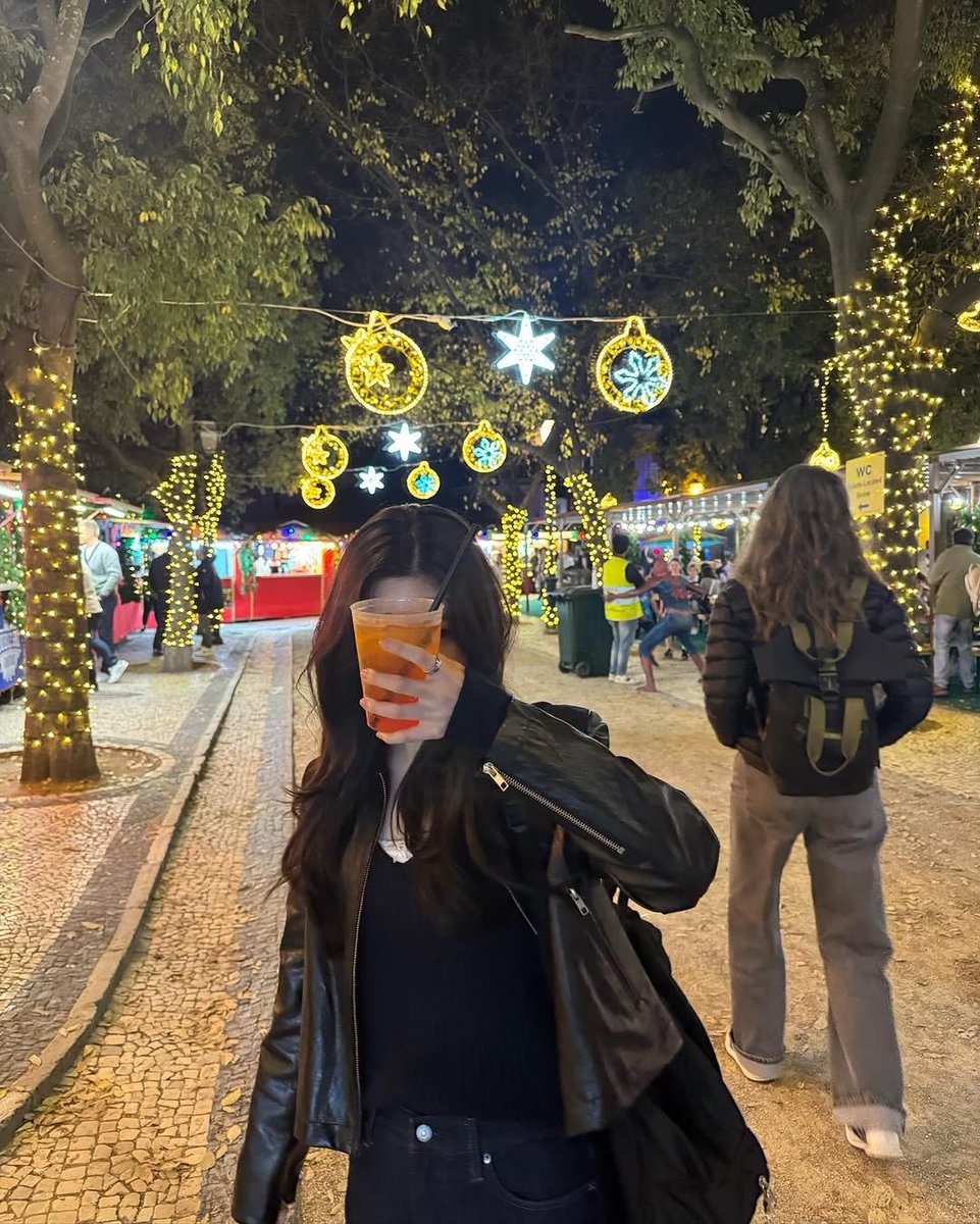 ligchtsum's tweet photo. ㅤ
 
Late nights, warm lights, and a little piece of happiness.

ㅤ https://t.co/XmTlkkMltg