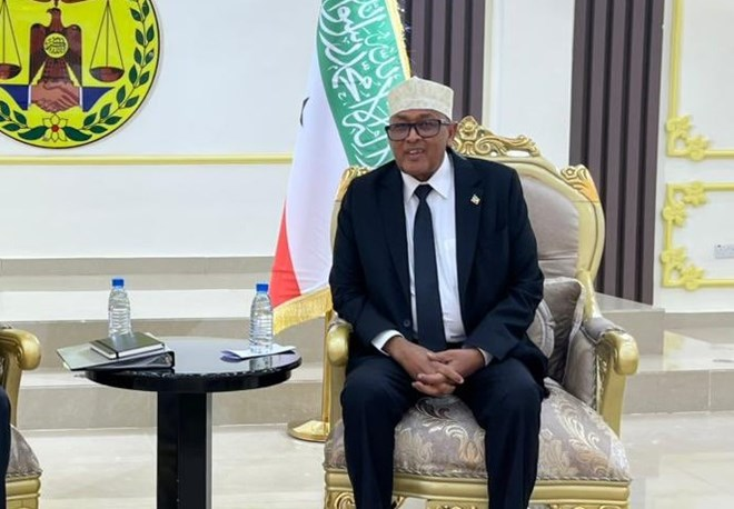 RAbdiAnalyst's tweet photo. #BREAKING 

Somaliland media reporting President Abdirahman Irro will lead a large delegation to the United States in September for crucial meetings with American officials, world leaders, business elite, and policy think-tanks aimed at showcasing Somaliland as a stable strategic state with vast untapped economic potential.

The full itinerary of the president has not been disclosed but the trip is likely to coincide with the annual UNGA in New York.