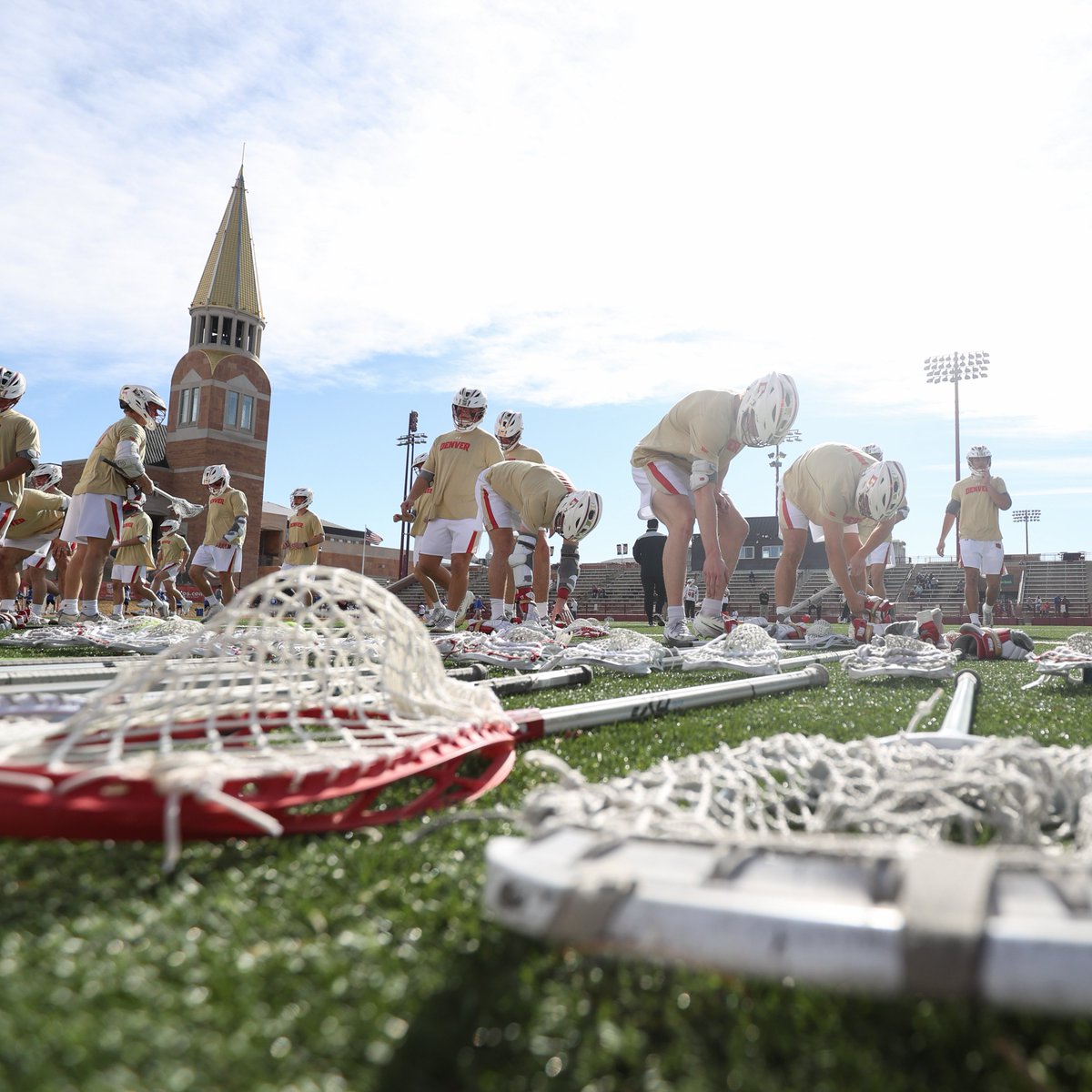 DU_MLAX's tweet photo. Missin' the boys on Barton!
#GoPios https://t.co/tN4Gcf95cq