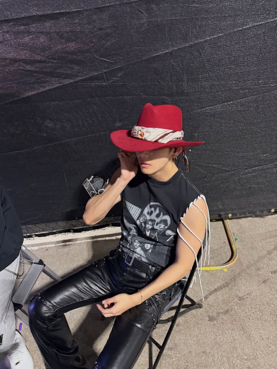 thv96_thv's tweet photo. @bts_bighit Thank you for the warm welcome Dallas https://t.co/93Xsi1Yn9y
