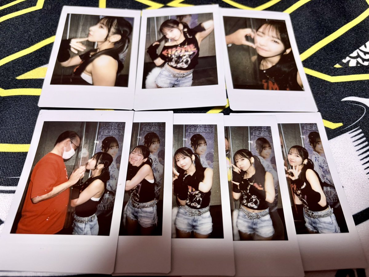 hakudai15's tweet photo. 8/18 特典会。とーみちゃん
まあああああじで!たのしかった!!!
改めて #2i2 が大好きだー!て思える時間だったよおおお!ほんとにありがとね!
やっぱりここなんだよなぁ…!
みんなで幸せになれる時間と場所を作ってくれて、幸せだよ。本当に大好きになれてよかった。
#十味
#とーみしか https://t.co/lY74tvLfQS