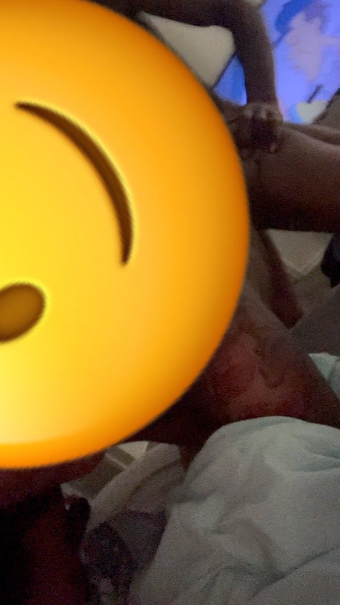 daybaeeeeee's tweet photo. might post this vid if yall want🙄 https://t.co/SKSJqOXWnU