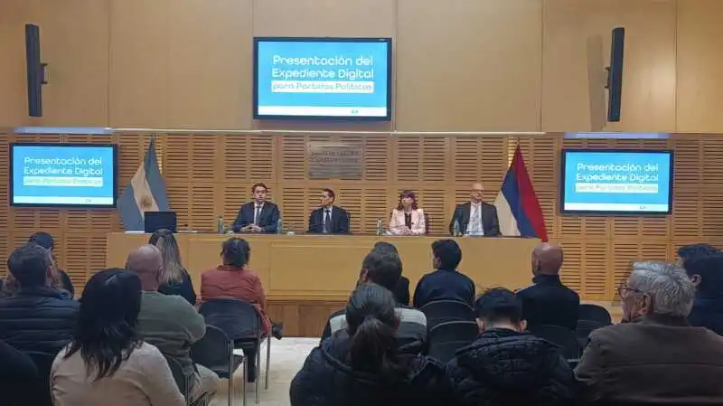 radioupar's tweet photo. Los partidos políticos de Misiones podrán realizar todos sus trámites electorales de manera digital https://t.co/ajy1e6NrAc https://t.co/rmIpE20Lvu