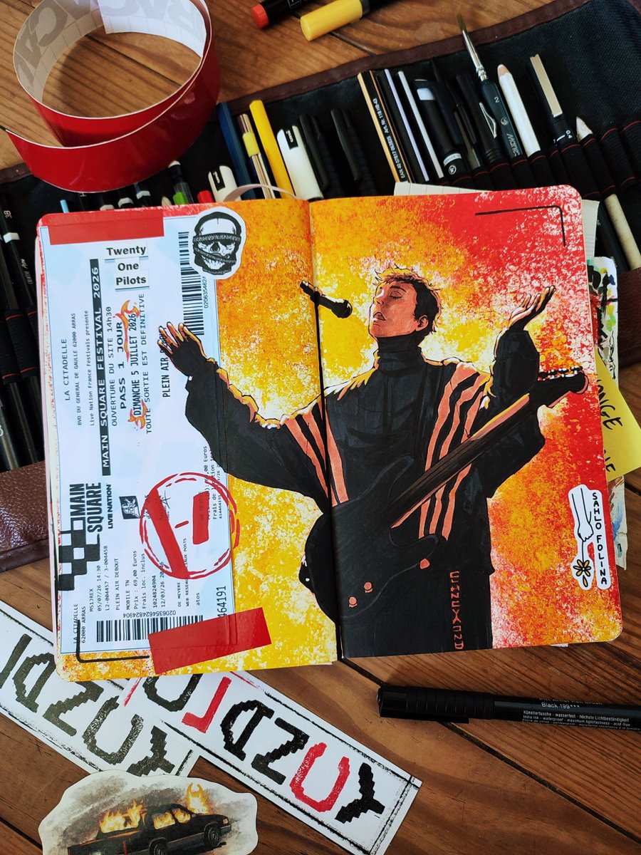 ellexA_D's tweet photo. Long time posting some art here ! 
Wanted to paint sth pretty in my sketchbook to keep my Mainsquare ticket 

#cliqueart #twentyonepilots https://t.co/1fSYekJHWg
