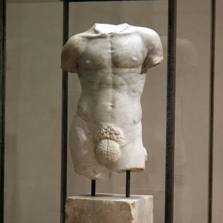 AcervoCharts's tweet photo. Essa escultura se chama “Mente Masculina” e foi esculpida pelo artista Yoan Capote. https://t.co/3XWqS7RRya