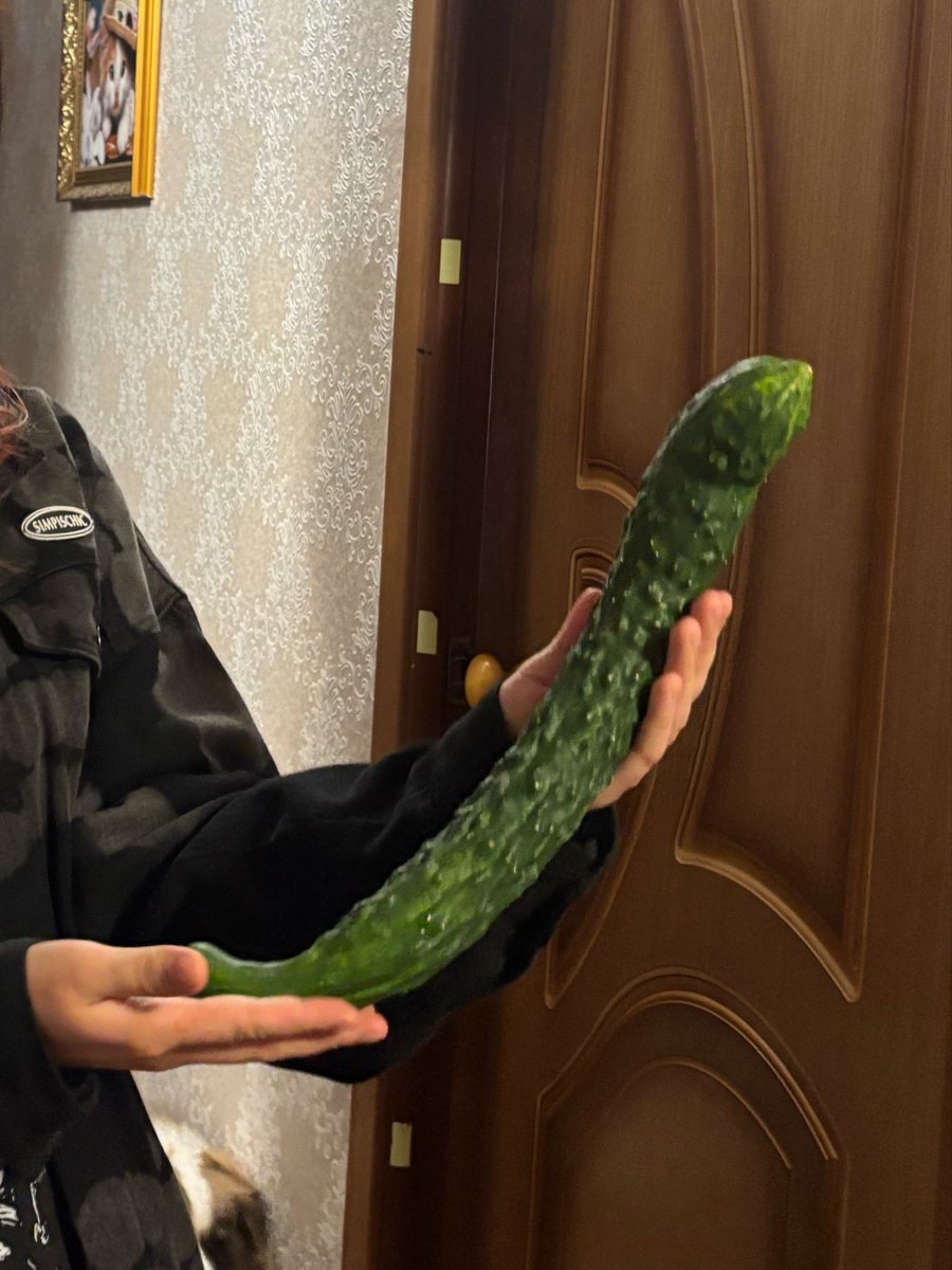 shvak202's tweet photo. как вам такой размерчик (милфа в пубертате) https://t.co/XAuC89WRuG