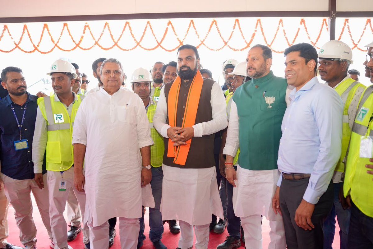 officecmbihar's tweet photo. माननीय मुख्यमंत्री श्री सम्राट चौधरी जी ने आज सुपौल जिले के छातापुर प्रखंड अंतर्गत चैनपुर ग्राम में निर्माणाधीन कोसी-मेची अंतःराज्यीय रिवर लिंक परियोजना के कार्यस्थल का निरीक्षण किया। https://t.co/J0ii0KcYoX