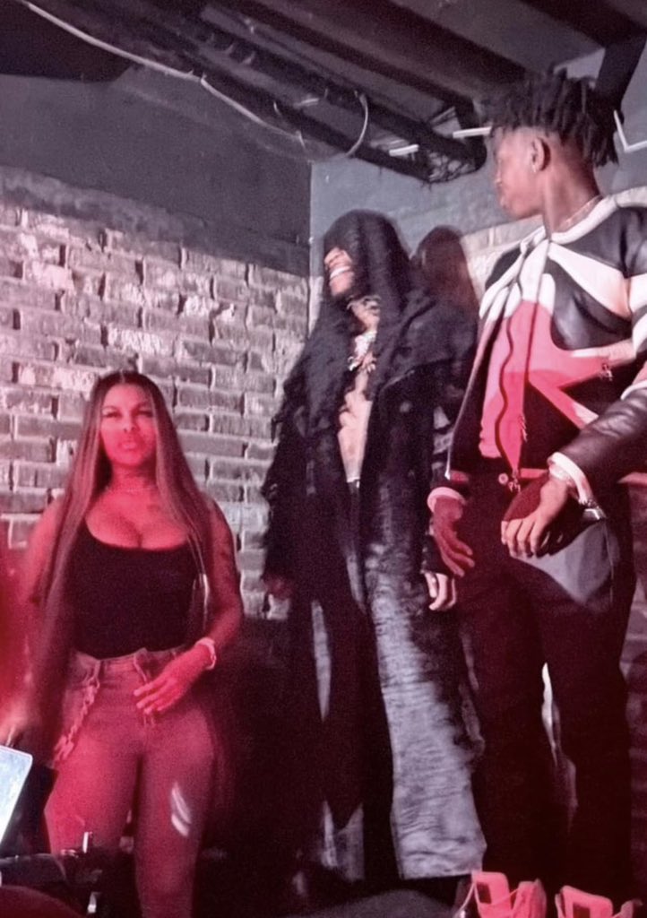 USAYoungBoy's tweet photo. NBA YoungBoy , Bway Yungy , and Mellow Rackz Spotted in South Korean Night Club Last Night by Fans 👀🇰🇷 https://t.co/jLilMIWAQe