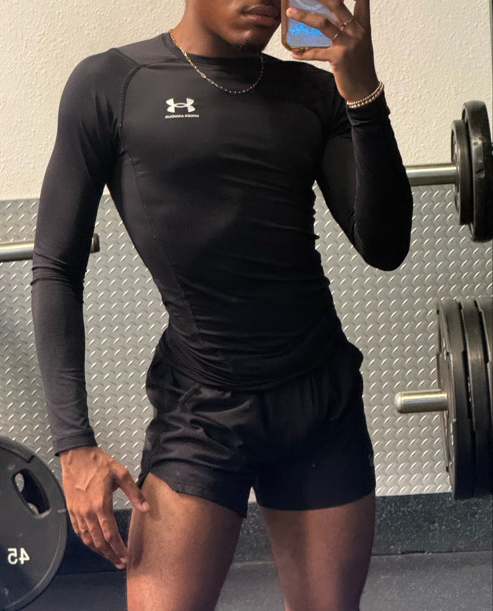 tinogod4's tweet photo. 🏋🏾‍♂️🏋🏾‍♂️ #gym https://t.co/iDaefEEkWo