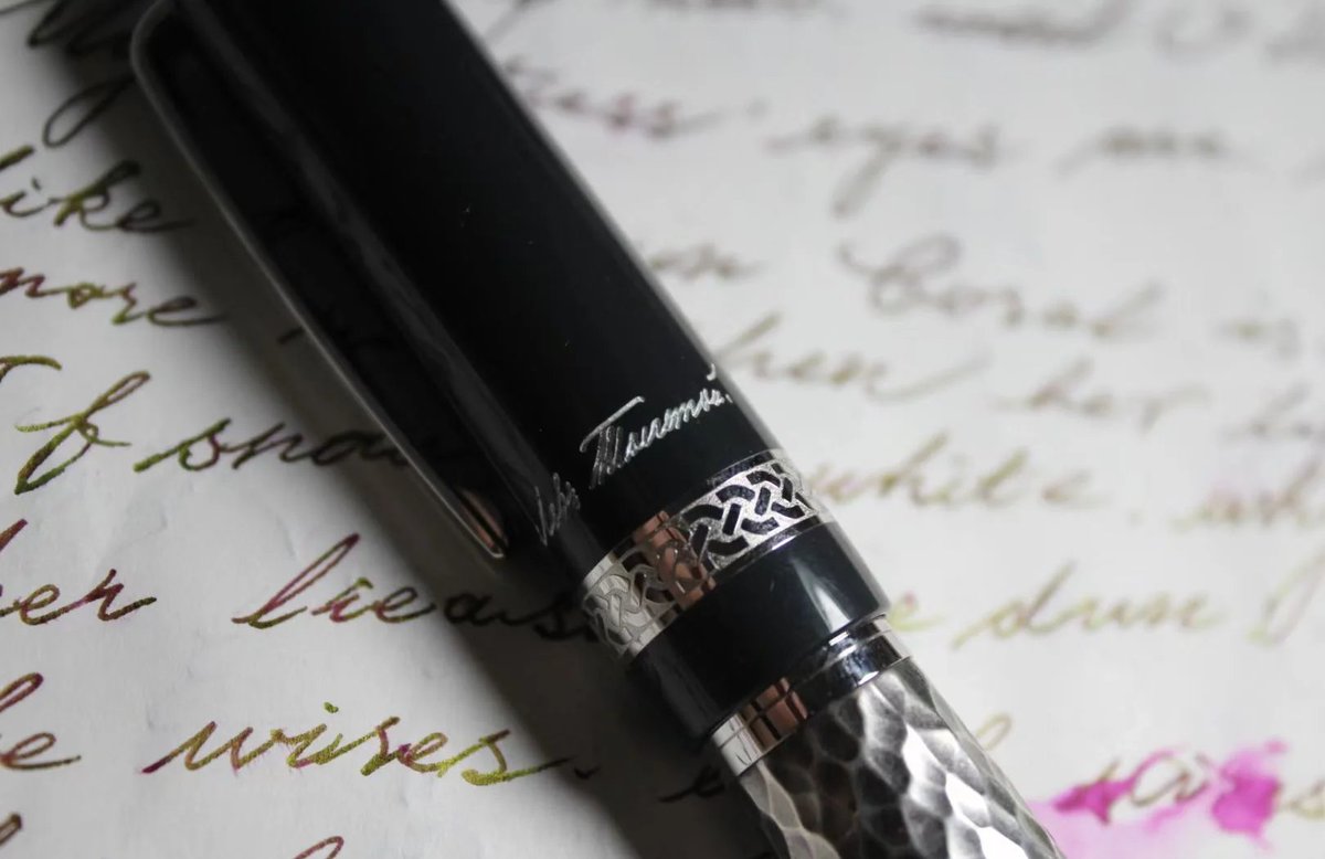Mazcontrol's tweet photo. Want to pick up a new hobby this season Try hand lettering—no fancy tools needed! A notebook and a pen are all you require to create beautiful, unique words. Start small and enjoy the relaxing process! https://t.co/hAatZrETFj